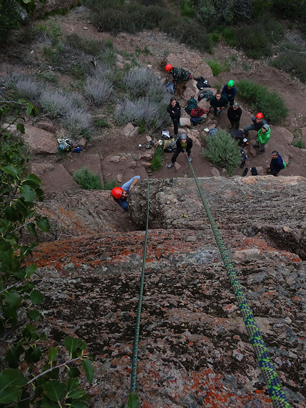 Discover Diablo group climbing at Pinnacles